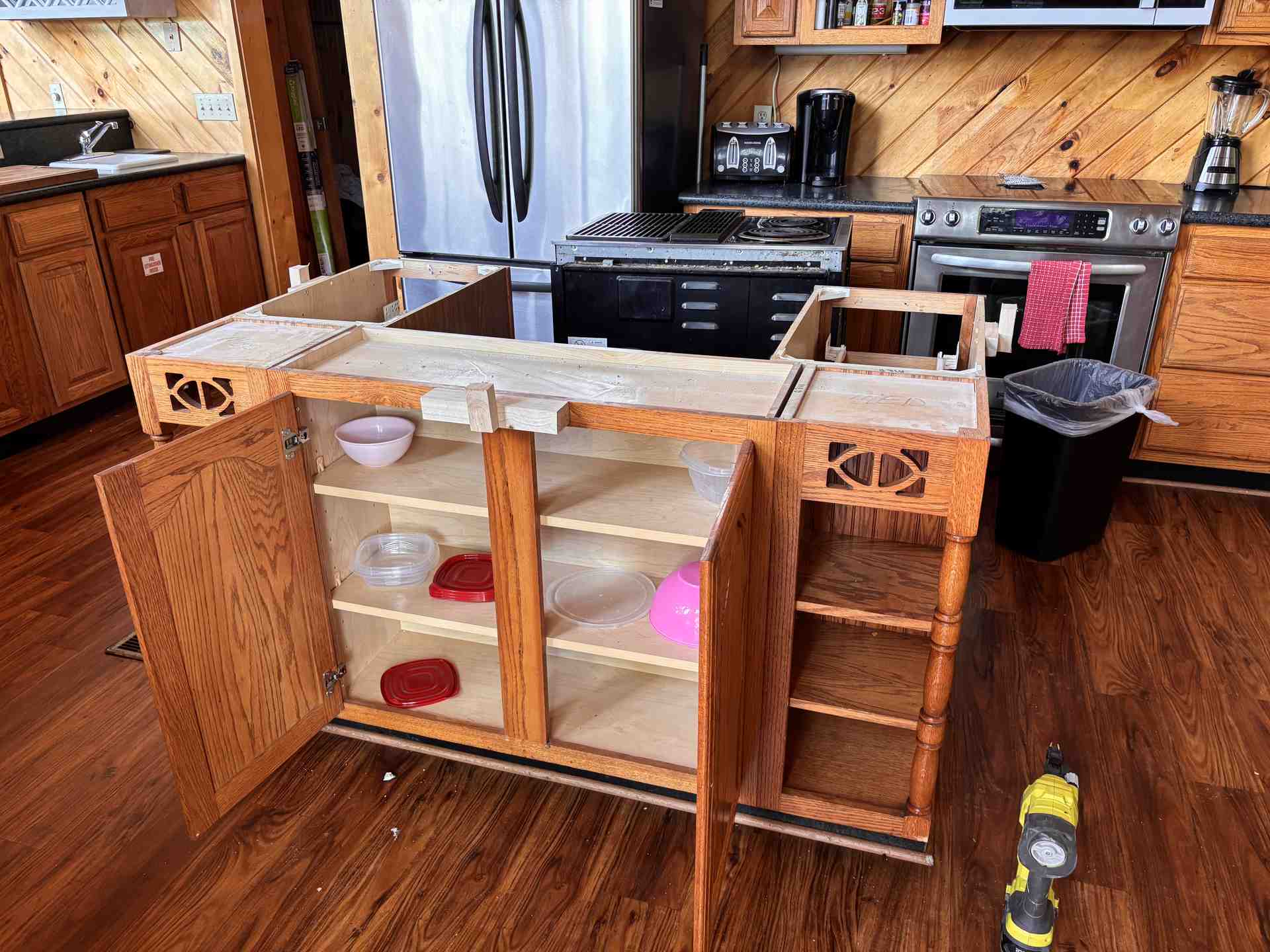 BUTCHER BLOCK COUNTERTOP - Image 6