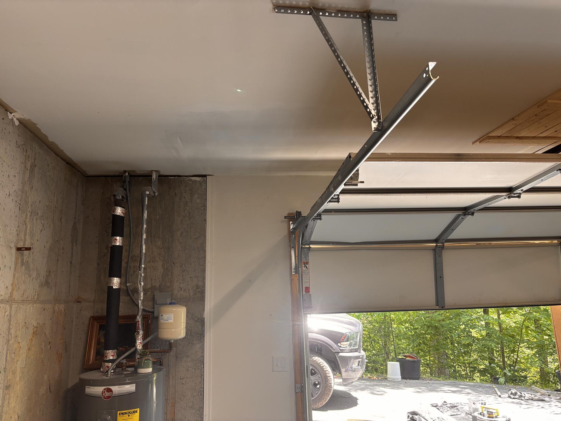 DRYWALL REPAIR - Image 7