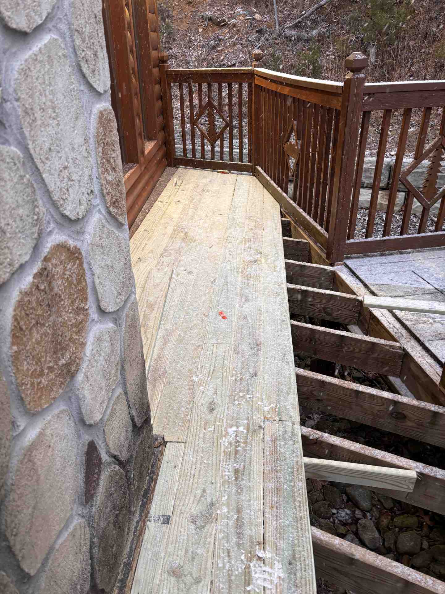 REDECKING CABIN - Image 9