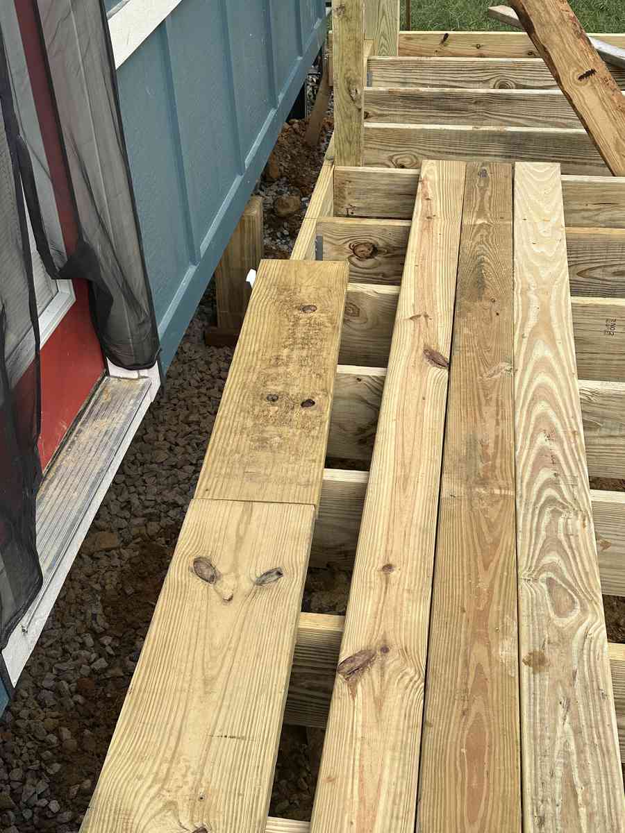 TINY HOME DECK - Image 3