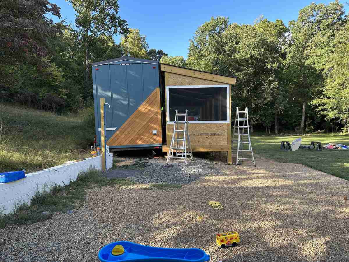 TINY HOME DECK - Image 23