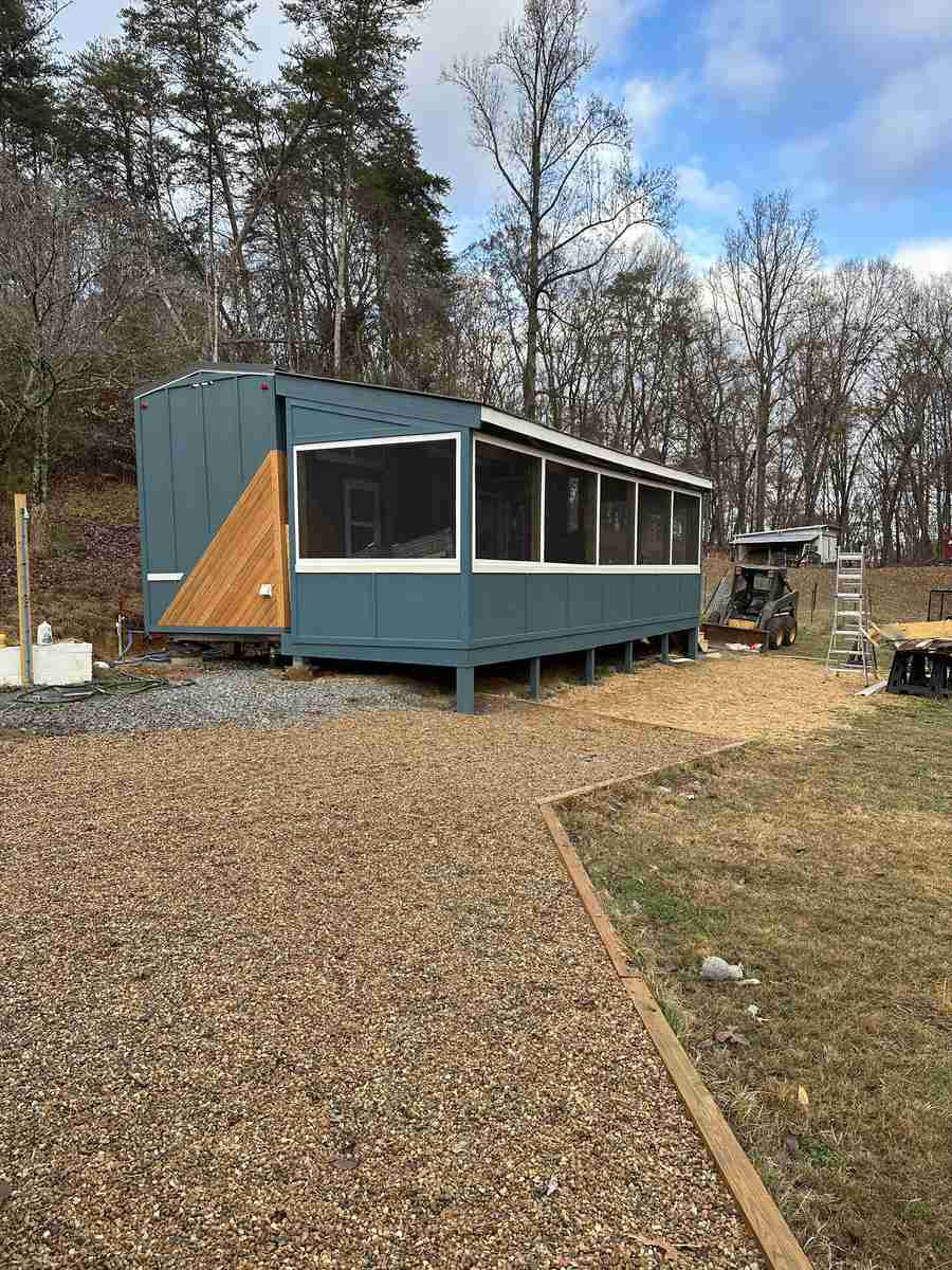 TINY HOME DECK - Image 25
