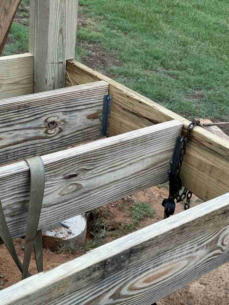 TINY HOME DECK - Image 28