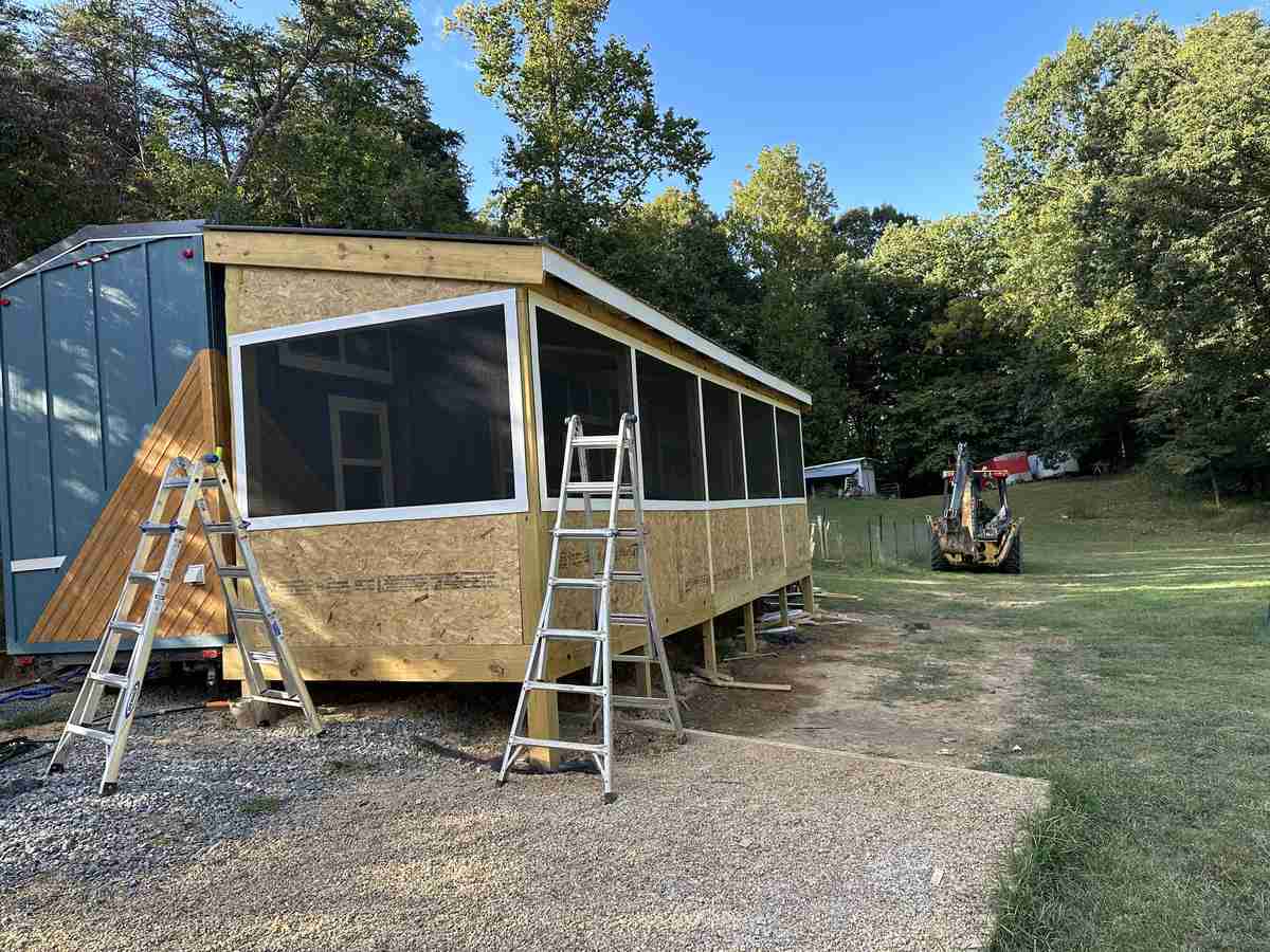 TINY HOME DECK - Image 80