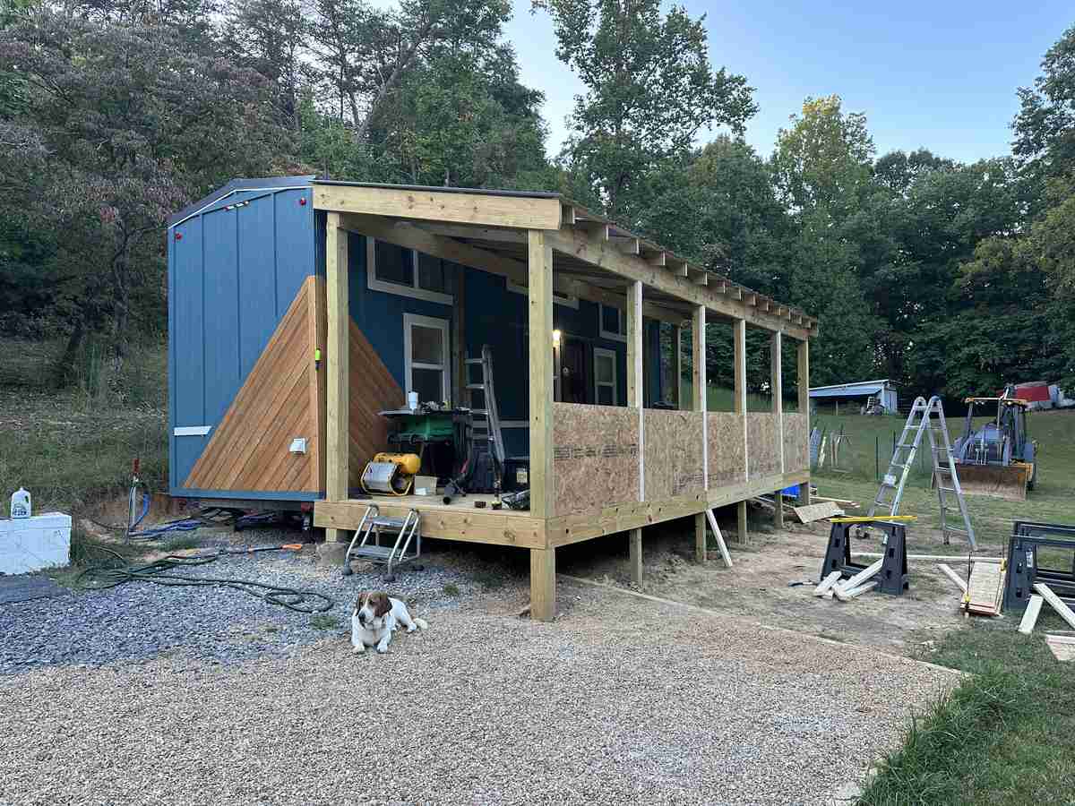 TINY HOME DECK - Image 86