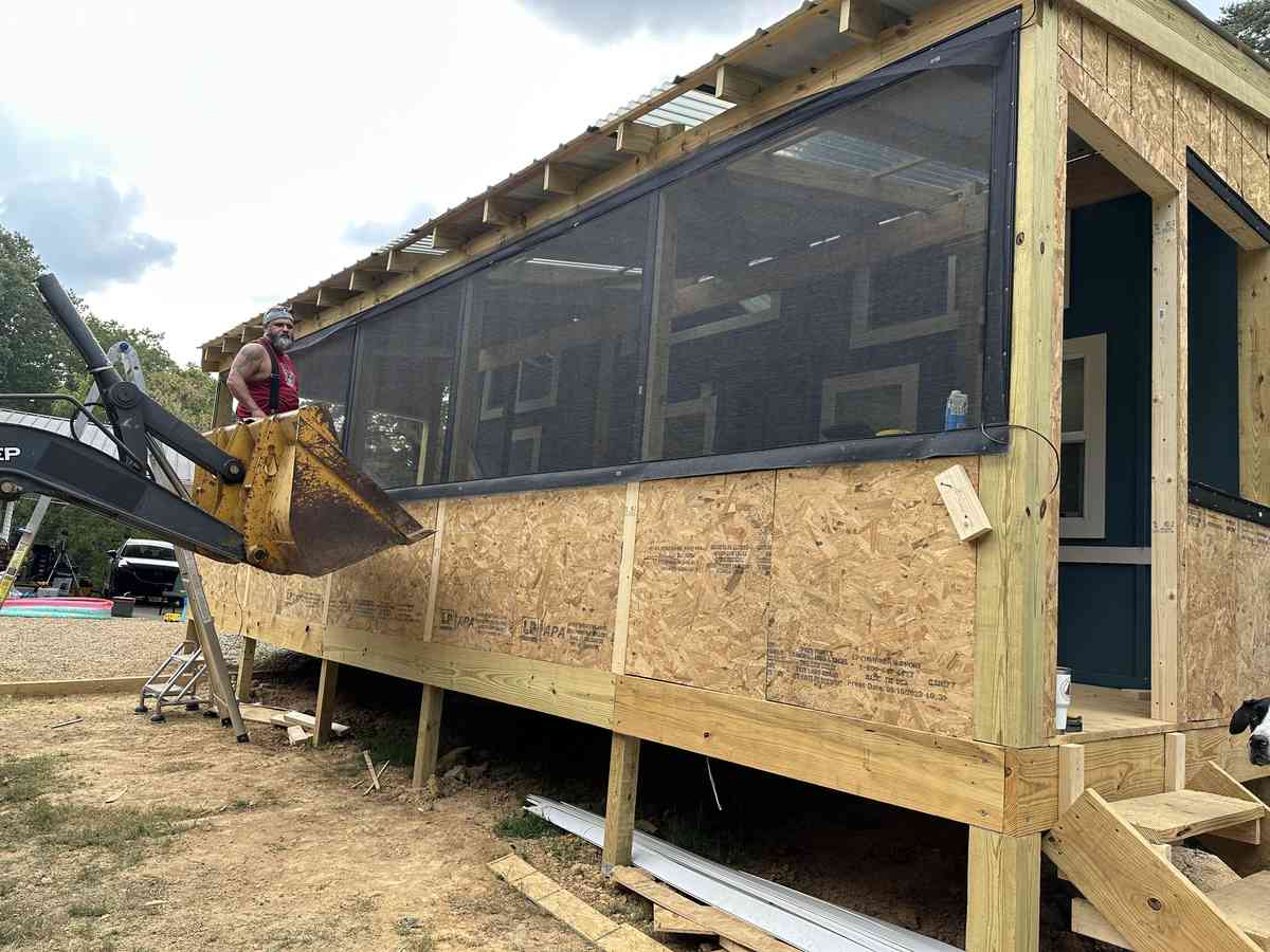 TINY HOME DECK - Image 106