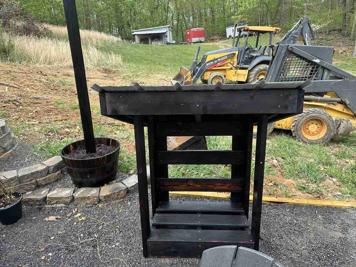 TINY HOME PATIO - Image 23