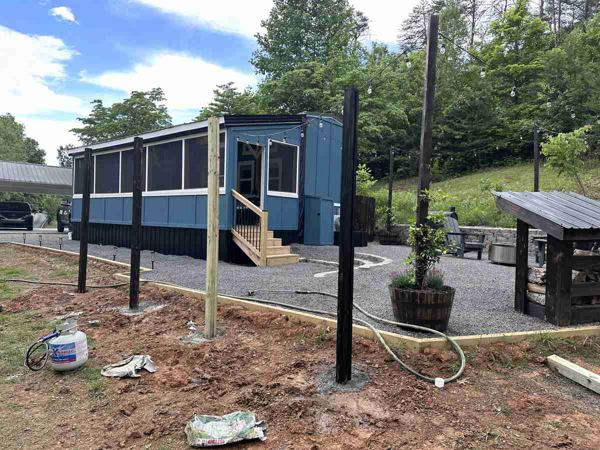 TINY HOME PRIVACY FENCE - Image 15