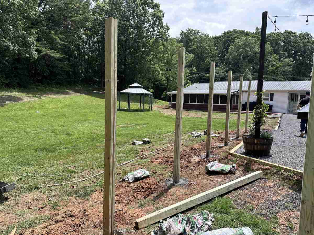 TINY HOME PRIVACY FENCE - Image 21