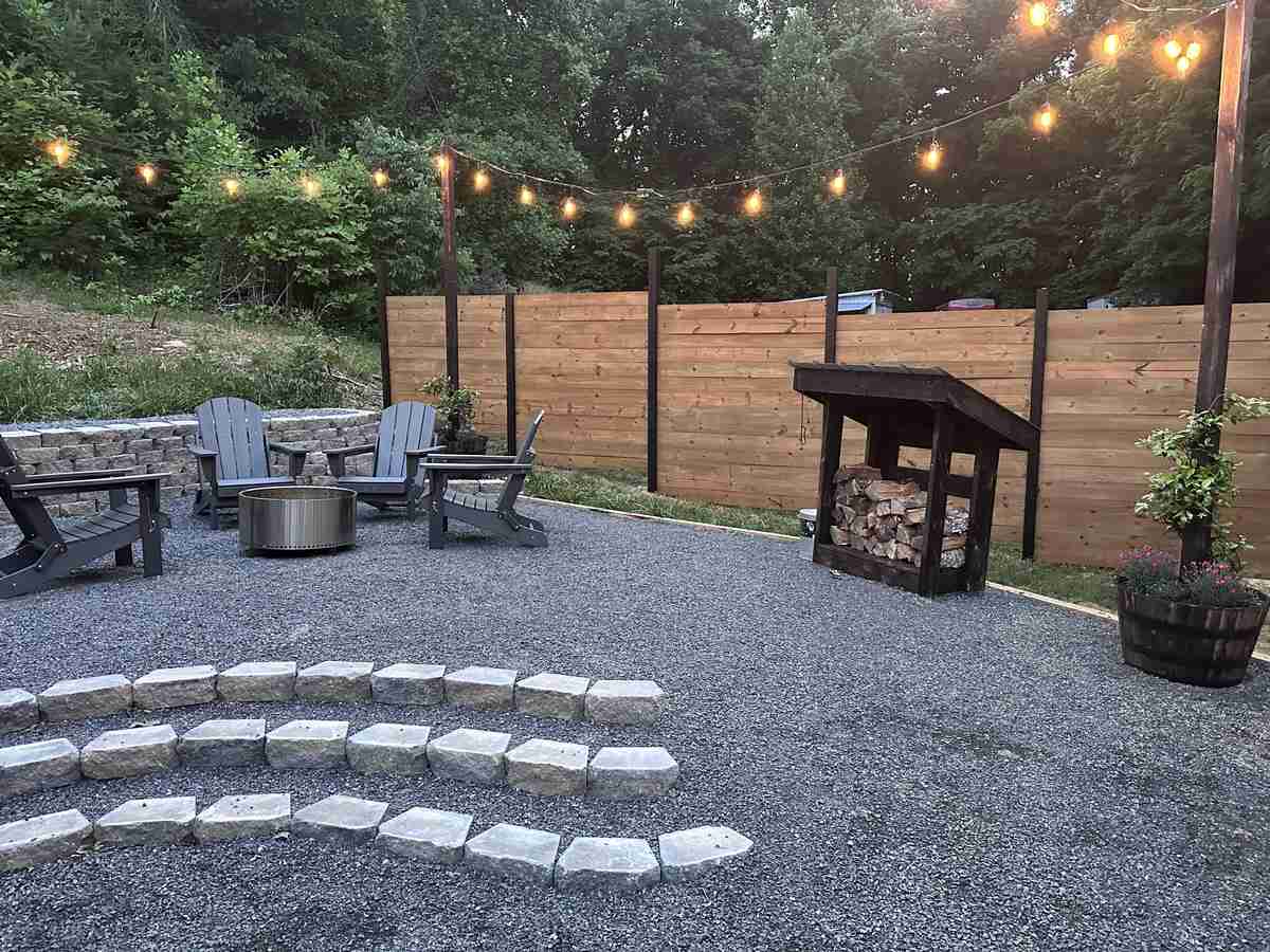 TINY HOME PRIVACY FENCE - Image 24