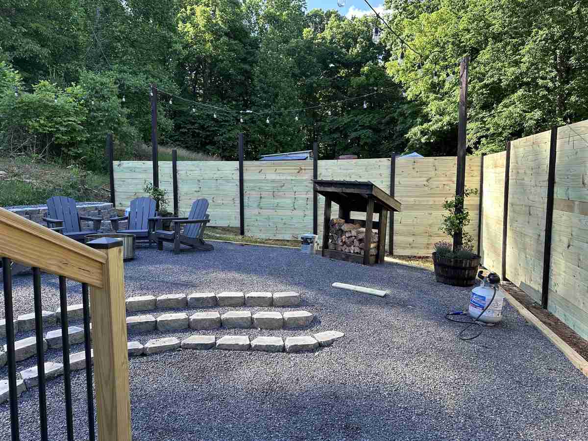 TINY HOME PRIVACY FENCE - Image 25