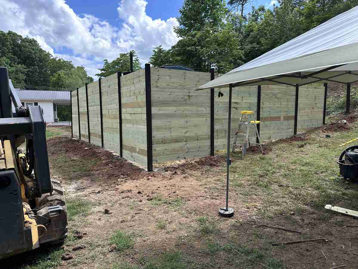 TINY HOME PRIVACY FENCE - Image 35