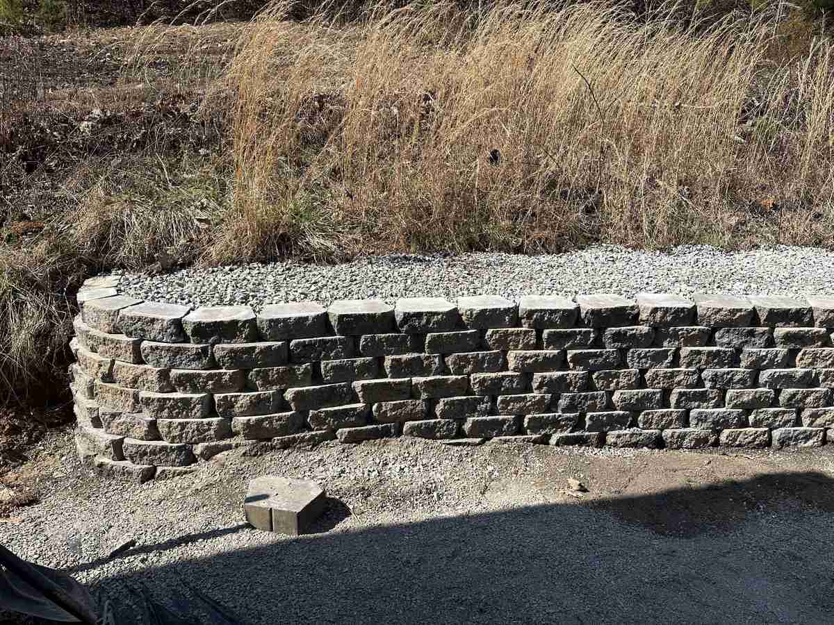 TINY HOME RETAINING WALL - Image 5